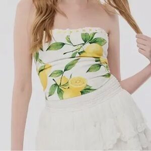Fresh Lemon Print Lace Trim Up Tube
Crop Top